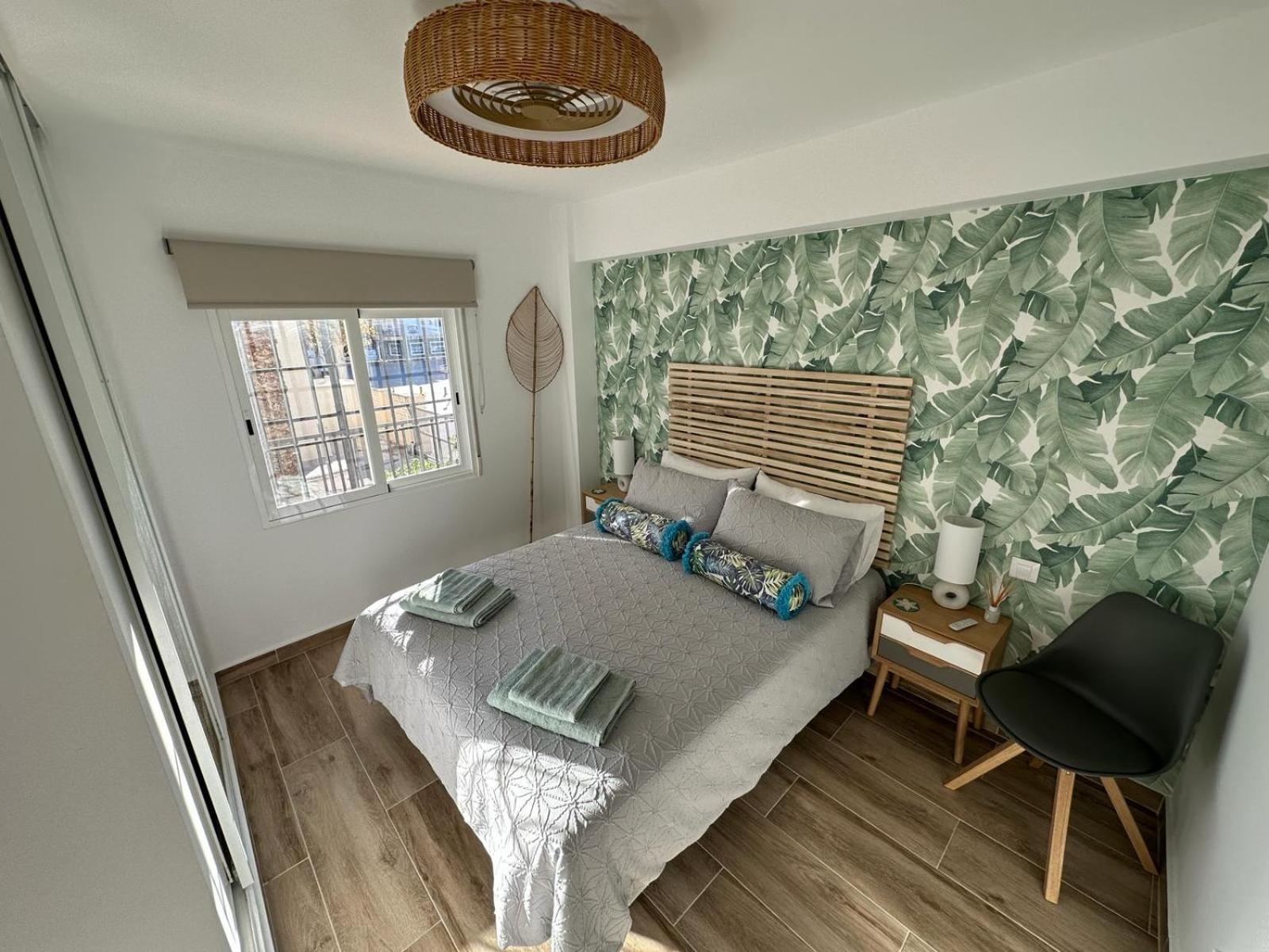 Waterfront 3 Bed Apartment, 90M From The Beach Platja de Larenal Buitenkant foto