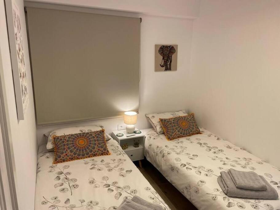 Waterfront 3 Bed Apartment, 90M From The Beach Platja de Larenal Buitenkant foto